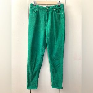BDG GREEN CORDUROY HIGH RISE MOM JEANS/SIZE 29